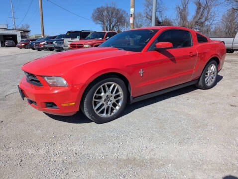 2012 Ford Mustang for sale at AUTO PROS SALES AND SERVICE in Belleville IL