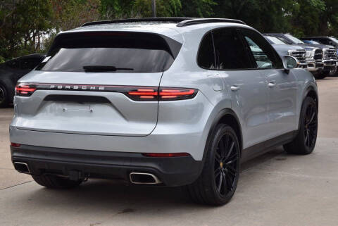 2022 Porsche Cayenne