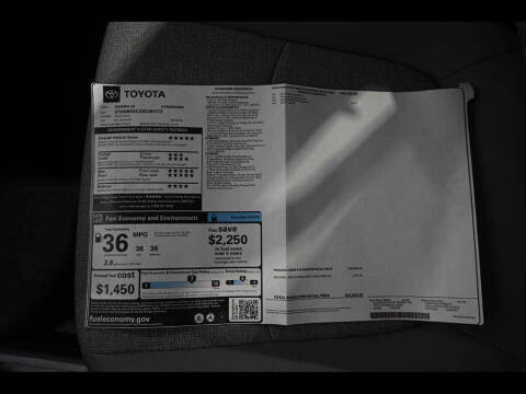 2025 Toyota Sienna LE 8-Passenger