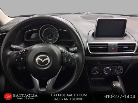 2016 Mazda MAZDA3 i Sport