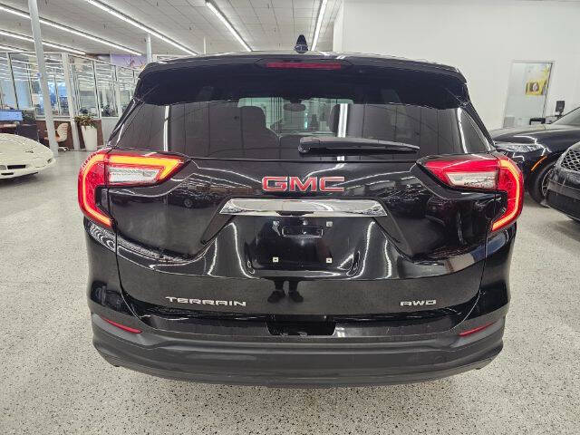2022 GMC Terrain SLE