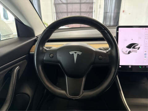2019 Tesla Model 3 Mid Range
