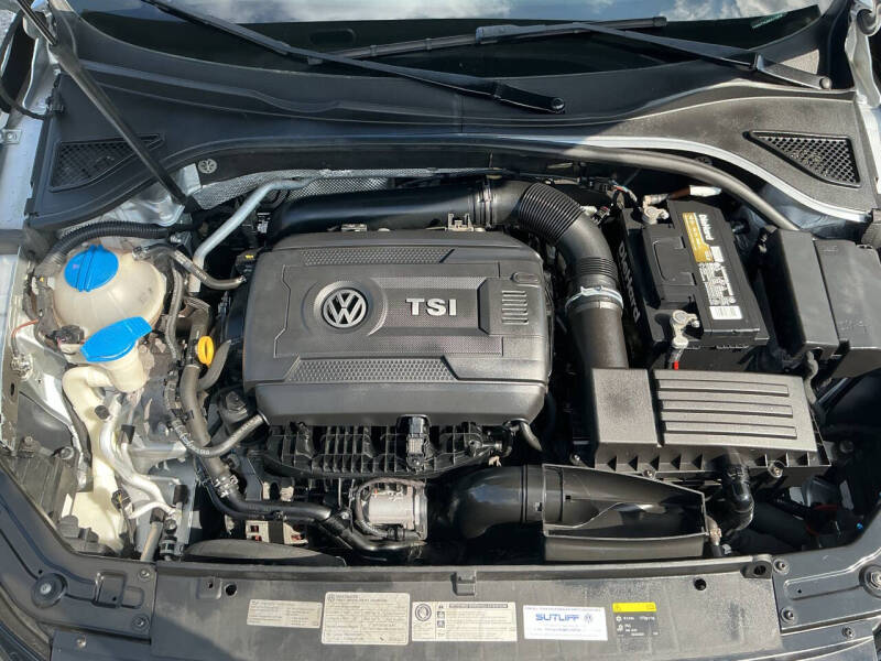 2015 Volkswagen Passat 1.8T Limited Edition