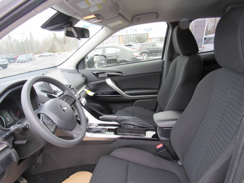 2025 Mitsubishi Eclipse Cross LE