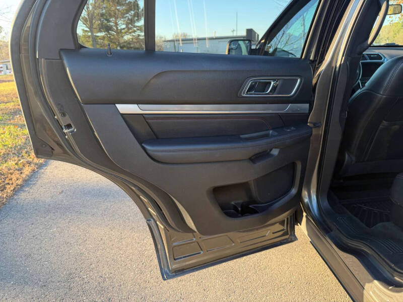 2018 Ford Explorer Sport