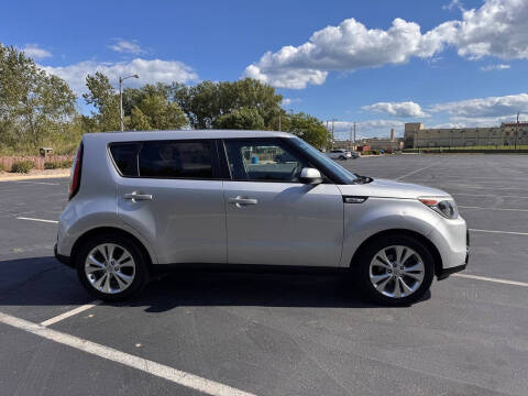 2016 Kia Soul +