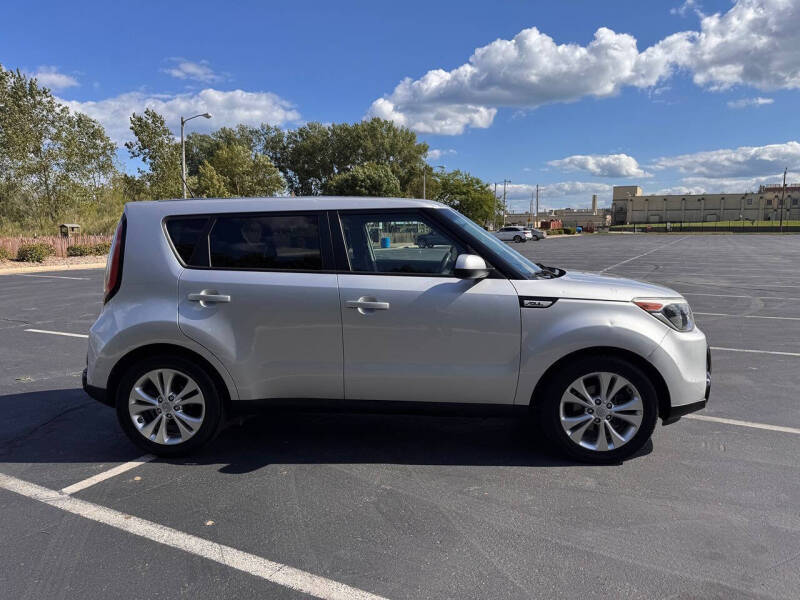 2016 Kia Soul +