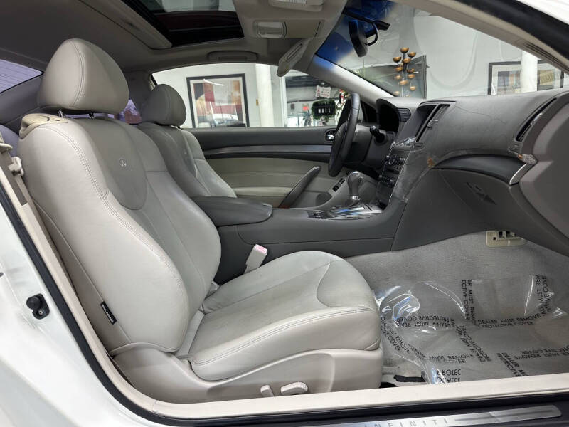 2011 Infiniti G37 Coupe