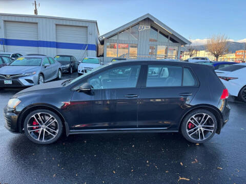2017 Volkswagen Golf GTI