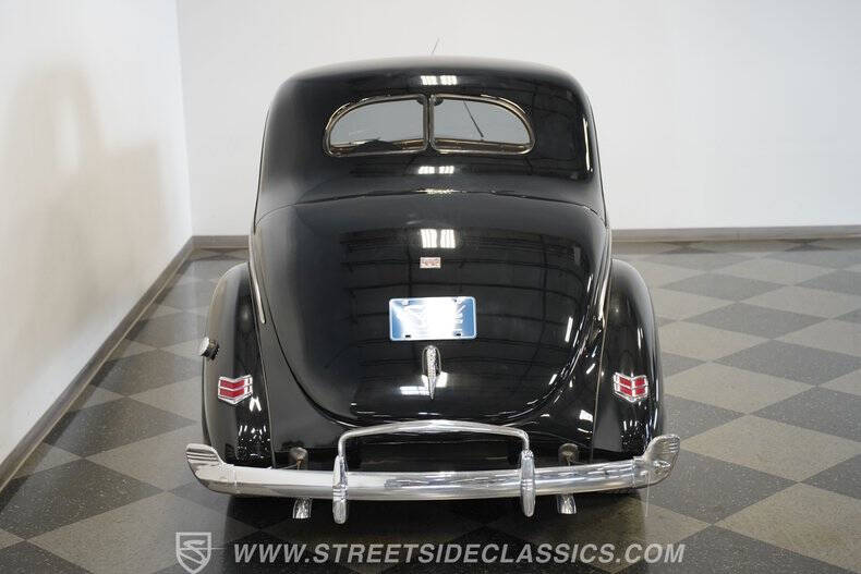 1940 Ford Deluxe