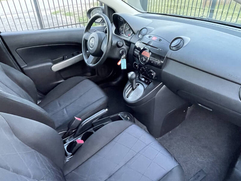 2014 Mazda MAZDA2 Sport
