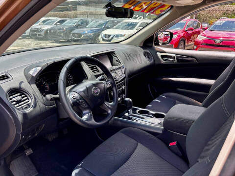 2017 Nissan Pathfinder S