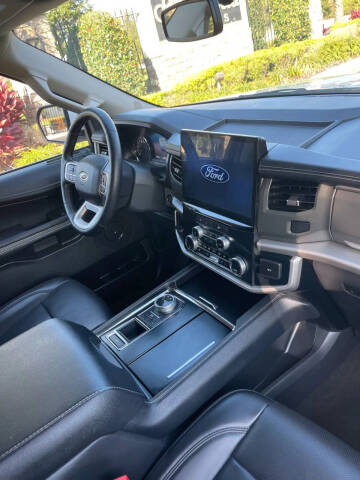 2024 Ford Expedition MAX XLT