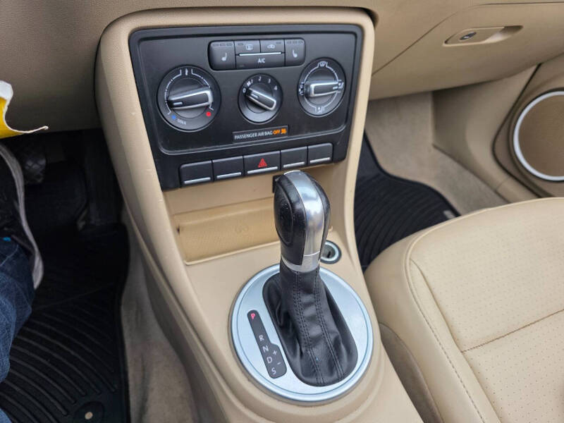 2015 Volkswagen Beetle Convertible 1.8T