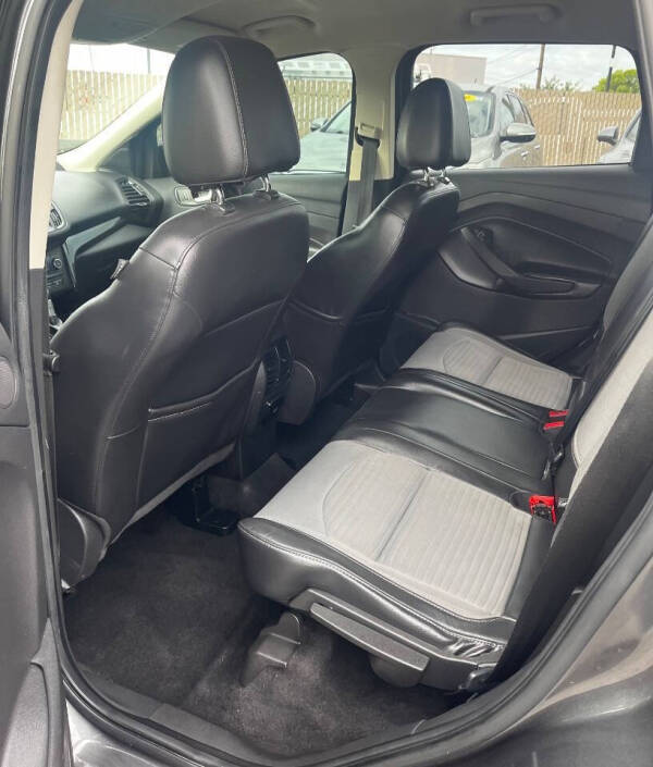 2017 Ford Escape SE
