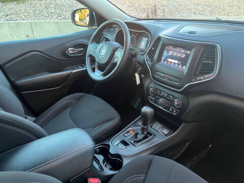 2019 Jeep Cherokee Latitude