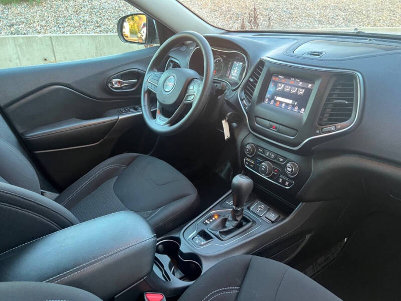 2019 Jeep Cherokee Latitude