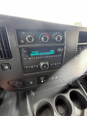 2021 GMC Savana 2500