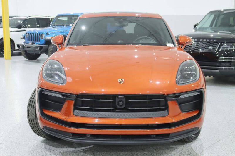 2025 Porsche Macan