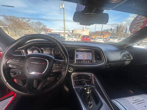 2015 Dodge Challenger SXT