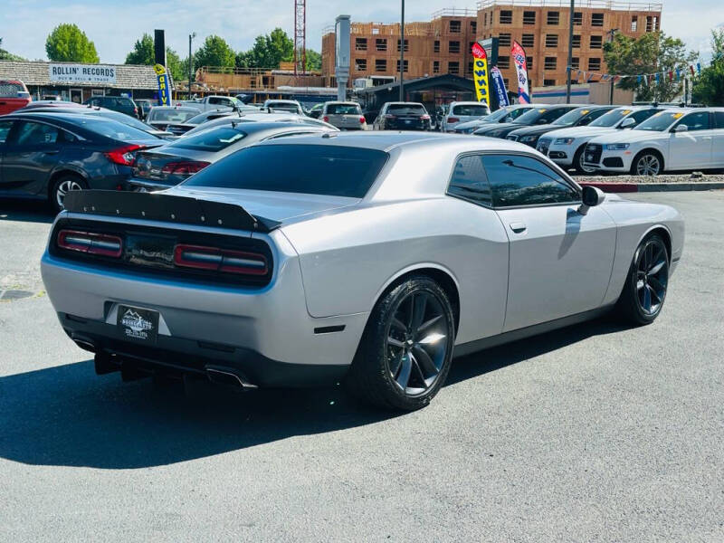 2015 Dodge Challenger SXT