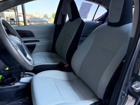 2014 Toyota Prius c One