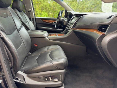 2020 Cadillac Escalade ESV Luxury