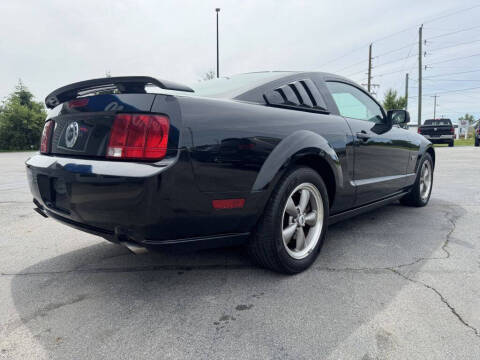 2006 Ford Mustang GT Deluxe