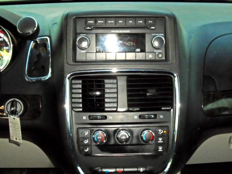 2015 Dodge Grand Caravan American Value Package