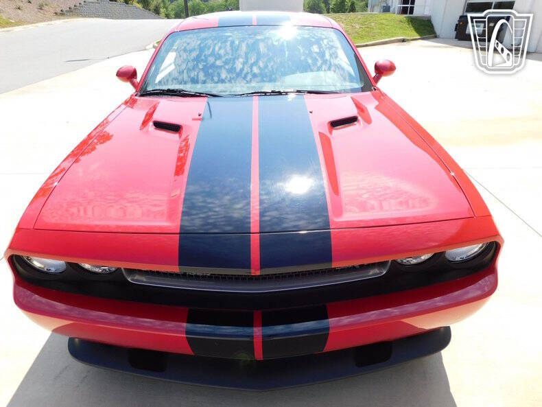 2011 Dodge Challenger SRT8 392