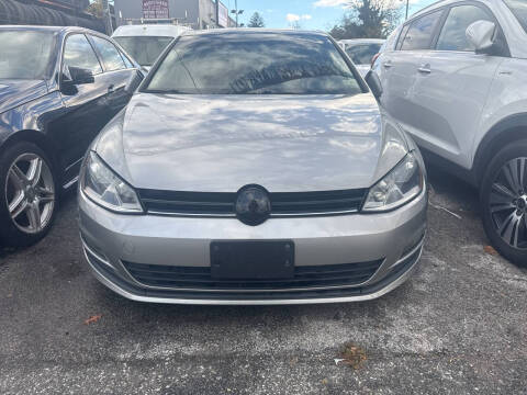 2015 Volkswagen Golf TDI SE