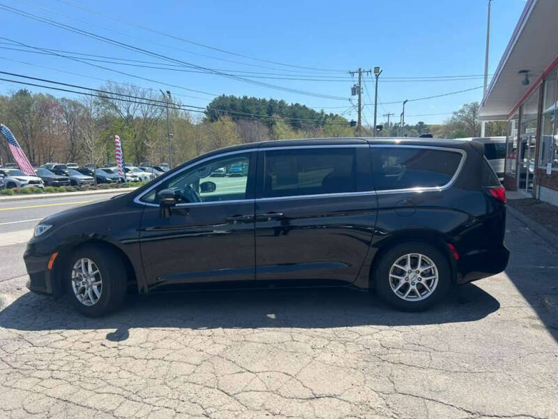 2024 Chrysler Pacifica Touring L