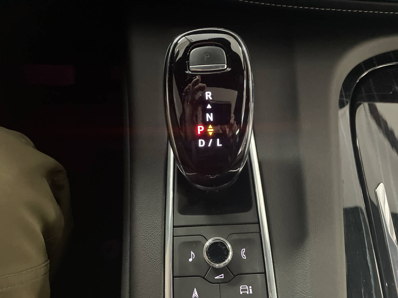 2023 Cadillac Escalade ESV 23