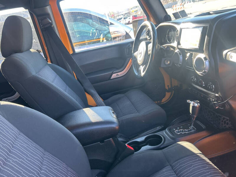 2012 Jeep Wrangler Unlimited Sahara