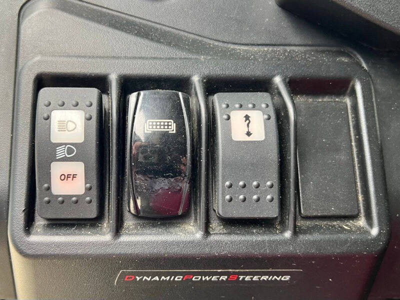 2022 Can-Am Defender