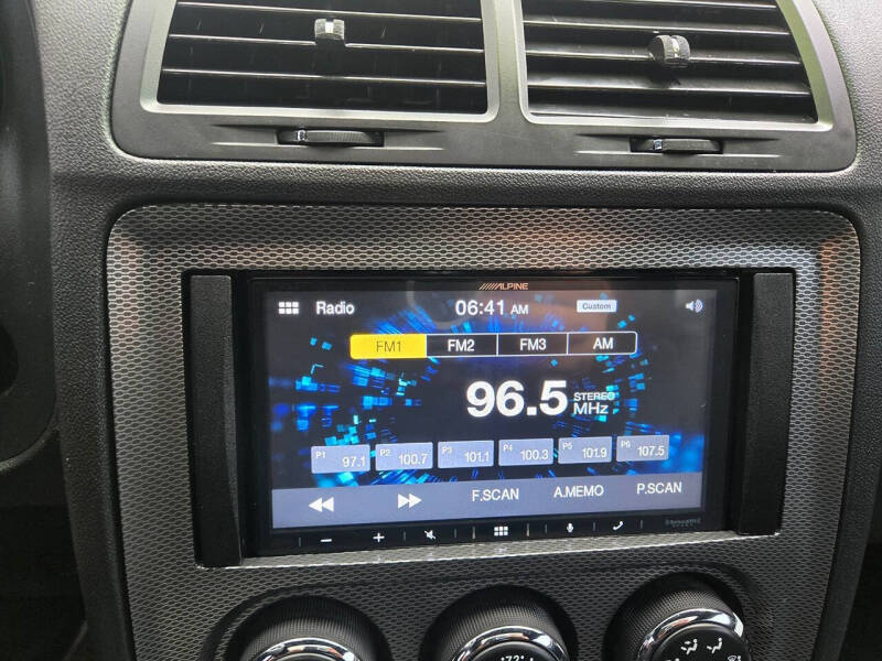 2014 Dodge Challenger R/T Plus