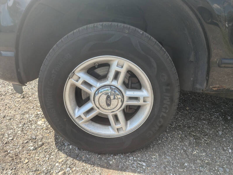 2004 Ford Explorer XLT