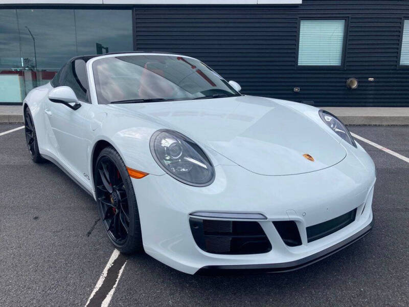 2019 Porsche 911 Targa 4 GTS
