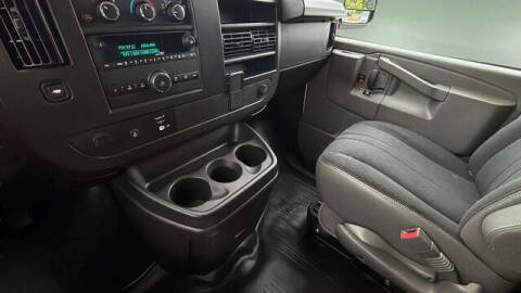 2024 GMC Savana 2500