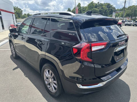 2023 GMC Terrain SLT