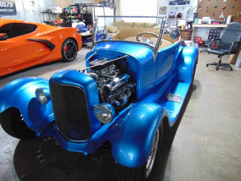 1927 Ford Model T Roadster.