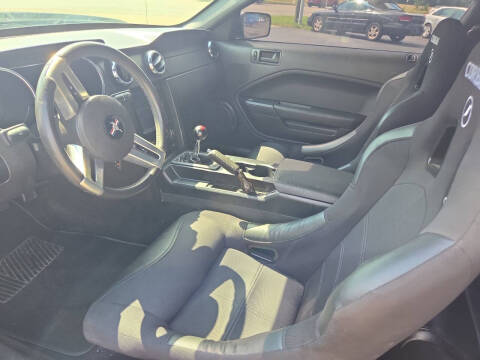 2005 Ford Mustang GT Premium