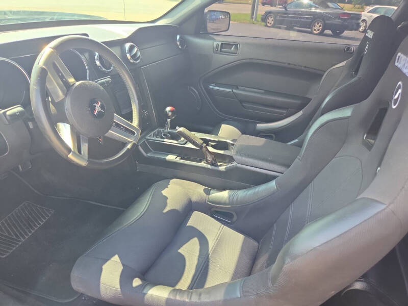 2005 Ford Mustang GT Premium