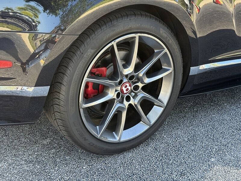 2015 Bentley Continental 15
