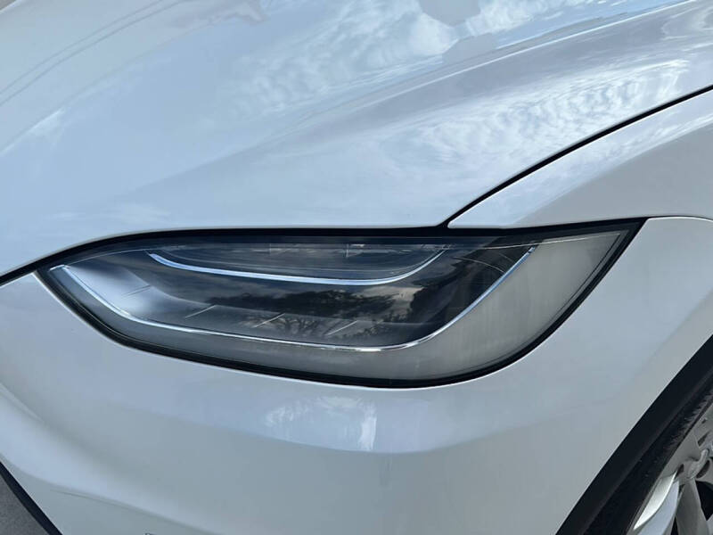 2016 Tesla Model X 75D