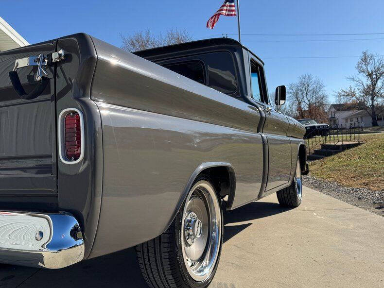 1961 Chevrolet Apache