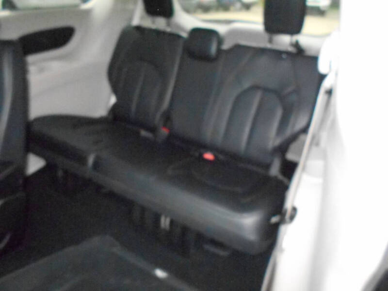 2020 Chrysler Pacifica Touring L