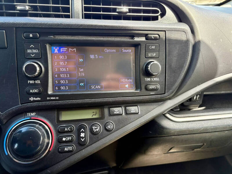 2014 Toyota Prius c