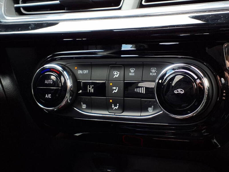 2025 Chevrolet Trax RS