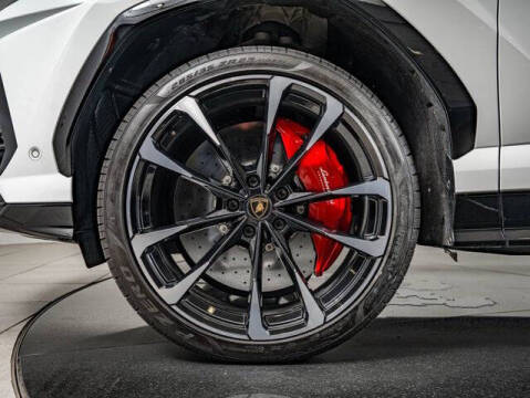 2022 Lamborghini Urus